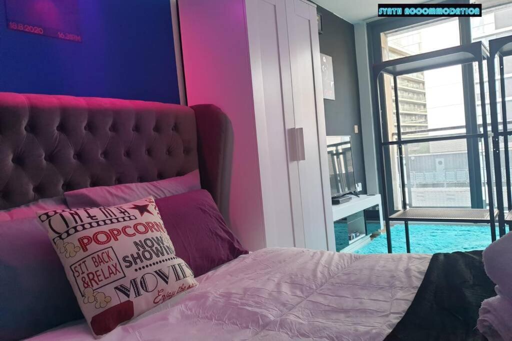 80S Retro 1Bed Studio Serviced Apartment Canary Wharf Perfect For Solo & Couple Travellers London Exteriör bild